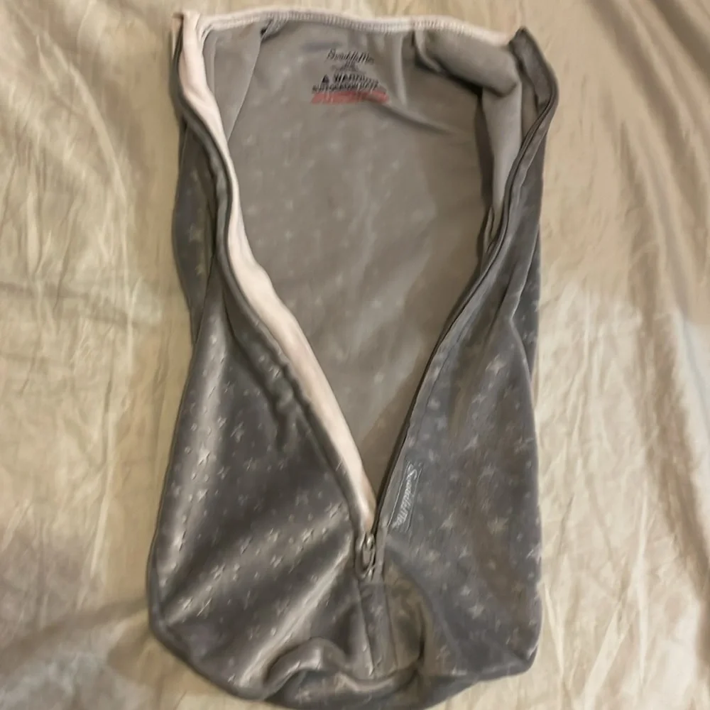 SwaddleMe Newborn zipper Swaddle